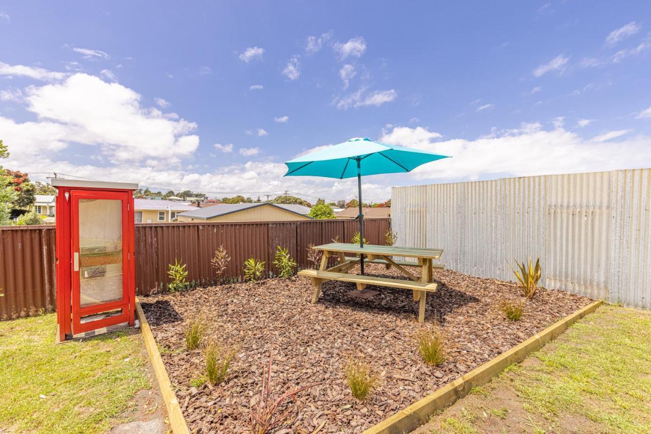 Le Riva Bed And Breakfast By The Beach Whanganui Exterior foto
